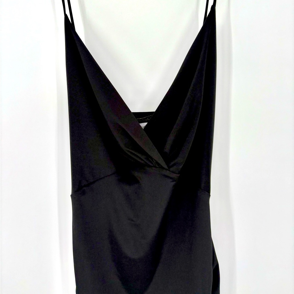 CAMEO Ruched Midi Dress - Picture 4 of 9